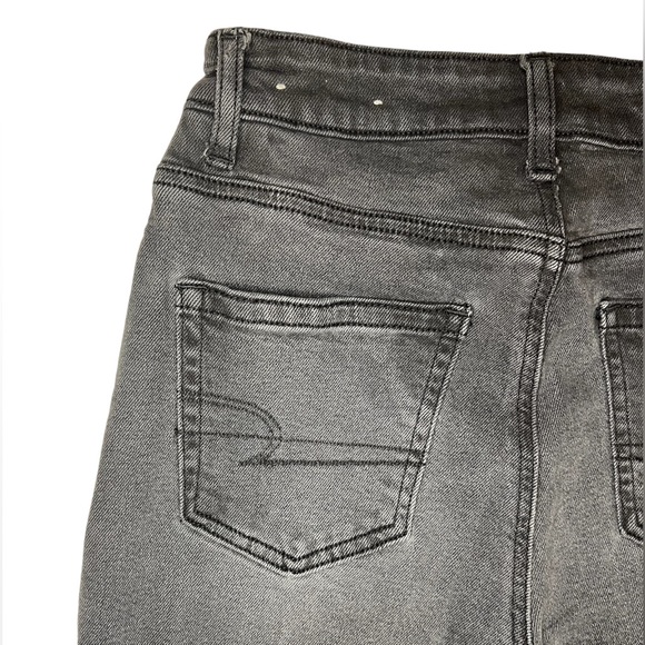 AMERICAN EAGLE MOM JEAN • BLACK FADED DENIM • SIZE 000 • IN GREAT CONDITION - Picture 5 of 11